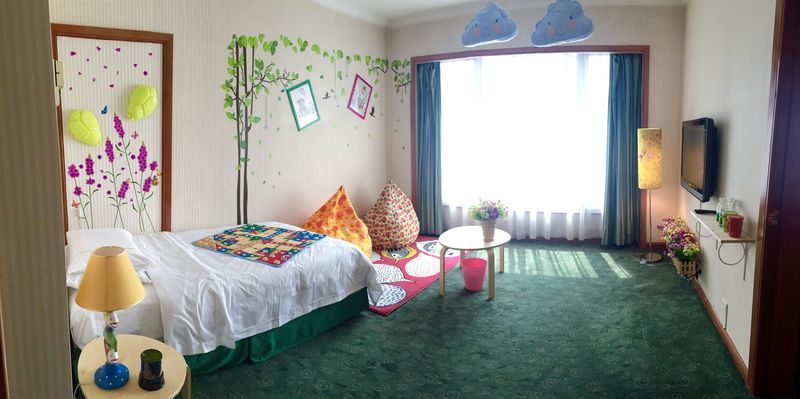 Yinhe Dynasty Hotel Чънду Екстериор снимка